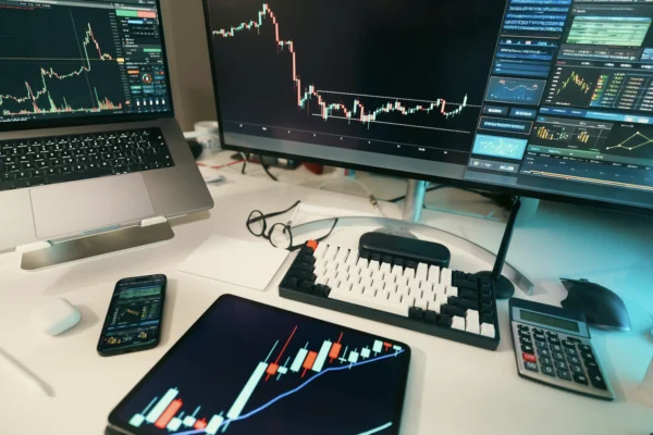 Alavancagem e Derivativos: Como Estruturar Operações de Proteção e Ganho em Mercados Voláteis